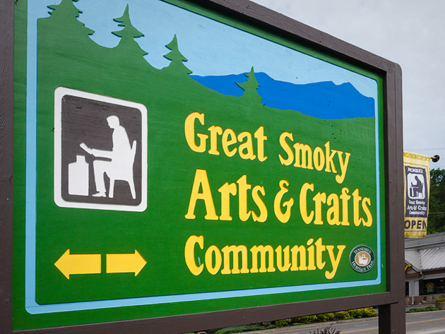 Great Smoky Arts and Crafts Community in Gatlinburg