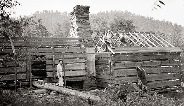 Smoky Mountains Hiking Club Cabin under construction © University of Tennessee Libraries