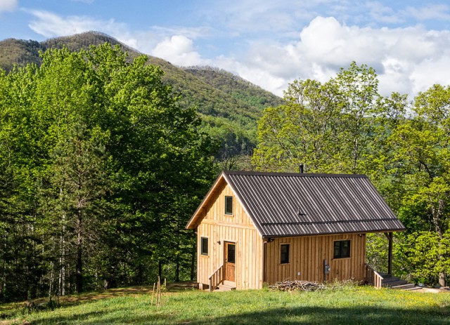 Rustic Cabin in the Blue Ridge Mountains of North Carolina